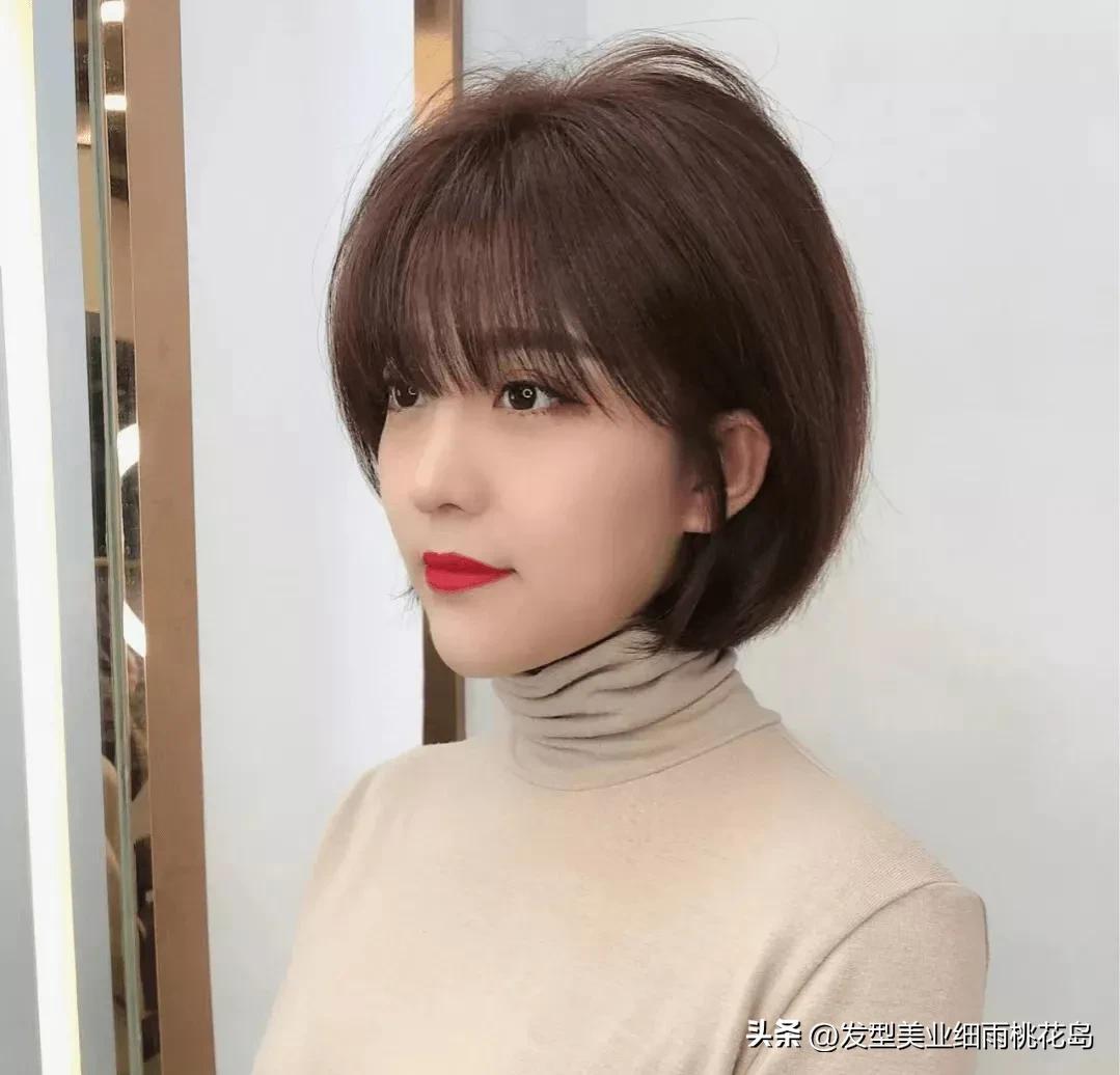 头发厚烫什么头型好看图片