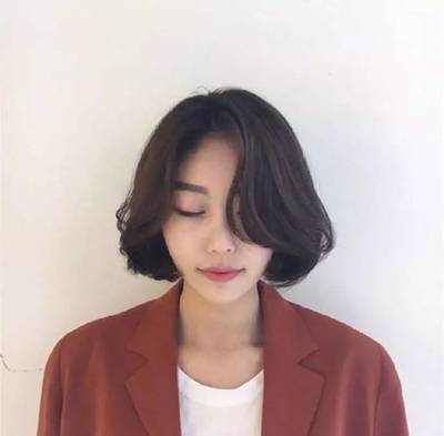 脸长烫什么短发好看图片大全