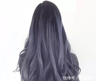 黑色肤色染什么头发颜色好看 肤色黑穿什么颜色衣服好看