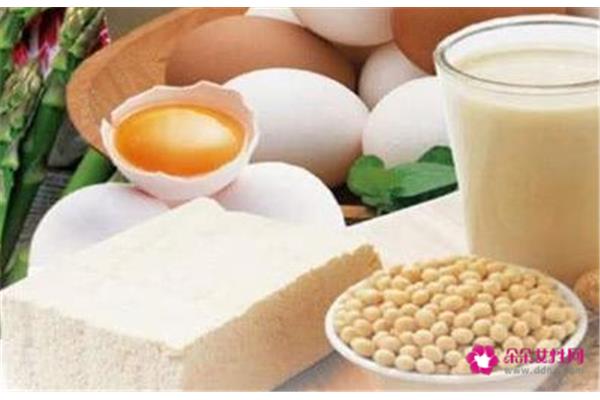 食什么能丰胸 吃啥食物能丰胸